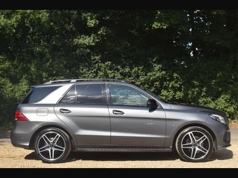 Mercedes-Benz GLE 3.0 GLE350d V6 AMG Line (Premium) SUV 5dr Diesel G-Tronic 4MATIC Euro 6 (s/ 3