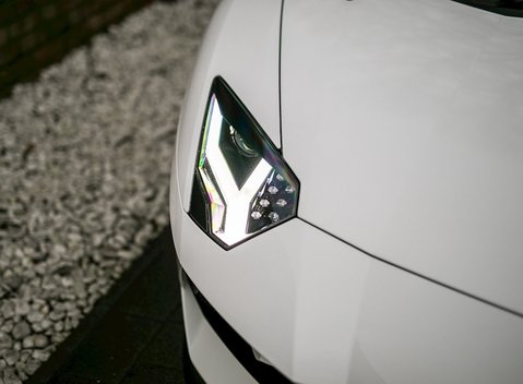 Lamborghini Aventador S 23