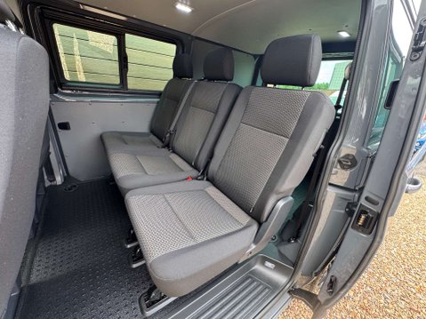 Volkswagen Transporter 2.0 Transporter T32 Highline TDI 4Motion 4WD 34