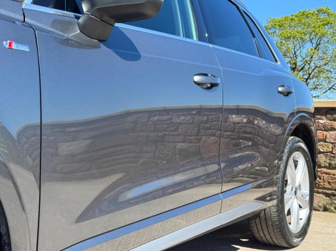 Audi Q3 2.0 TDI 35 S line S Tronic Euro 6 (s/s) 5dr 10