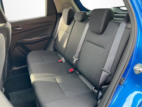 Suzuki Swift 1.2 Dualjet 83 12V Hybrid SZ5 5dr Auto 35