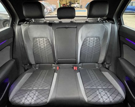 Volkswagen Golf 1.5 Golf R-Line TSI 5dr 70