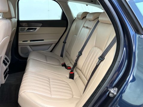 Jaguar XF 2.0 XF Portfolio D AWD Auto 4WD 5dr 66