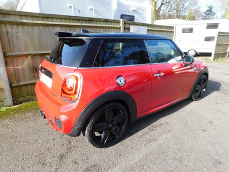 Mini Hatch COOPER S AUTOMATIC 3dr 4