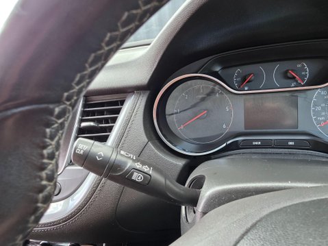 Vauxhall Grandland X 1.5 Turbo D BlueInjection Sport Nav Euro 6 (s/s) 5dr 37
