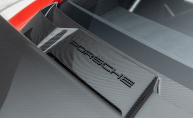 Porsche 911 GT2 RS Weissach (991) 48