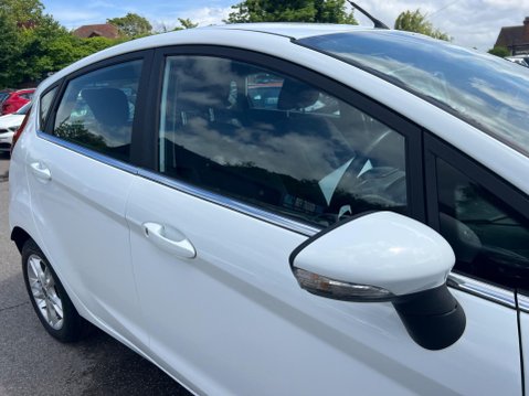 Ford Fiesta 1.0T EcoBoost Zetec Euro 6 (s/s) 5dr 13