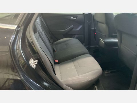 Ford Focus 1.6 Titanium Hatchback 5dr Petrol Manual Euro 5 (125 ps) 11