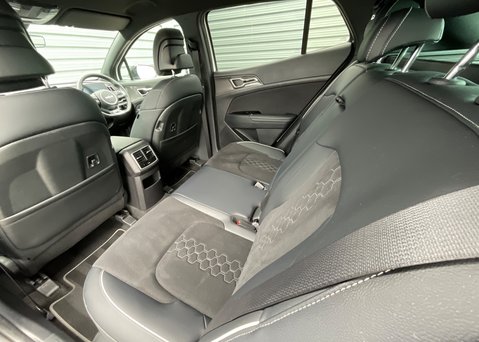 Kia Sportage 1.6T GDi 48V ISG GT-Line DCT 14