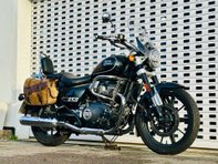 Royal Enfield Super Meteor 0.6 Super Meteor 650 2