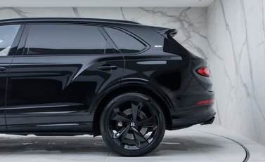 Bentley Bentayga V8 AZURE EWB First Edition 50