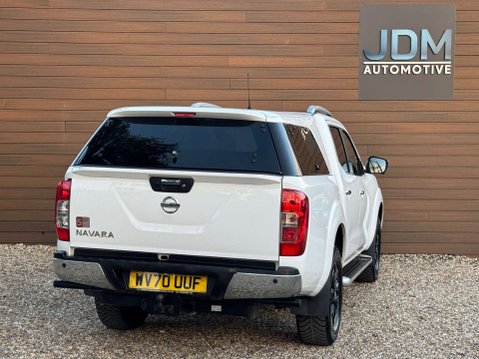 Nissan Navara 2.3 Navara Tekna dCi Auto 4WD 5dr 4