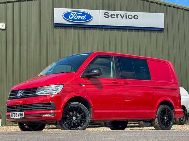 Volkswagen Transporter Crew Cab [SOLD SM] AUTO SWB T30 EDITION 2.0 150ps BMT L1H1 Kombi Air Con 2