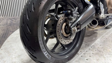 Honda CBR 2023 ONLY 4K LONG MOT WARRANTY 1 OWNER 650CC 34