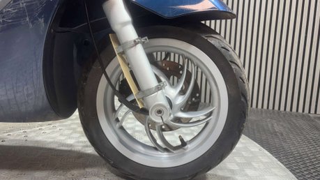 Piaggio Fly 2015 ONLY 8K RUNNING PROJECT SCOOTER SPARES OR REPAIR 125CC 7