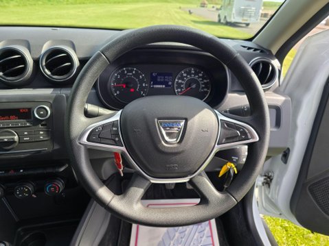 Dacia Duster 1.0 TCe Essential Euro 6 (s/s) 5dr 34