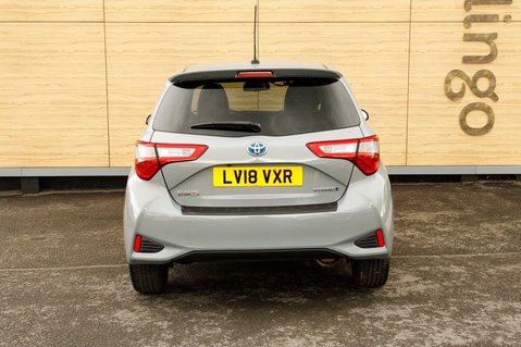 Toyota Yaris VVT-I EXCEL 6