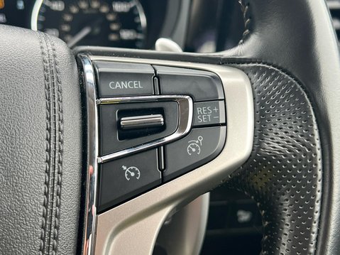 Mitsubishi Outlander PHEV DESIGN 28