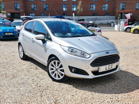 Ford Fiesta TITANIUM,,FORD SYNC,.ONLY £20;00 R:TAX,,STUNNING EXAMPLE 