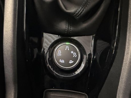 Peugeot 2008 1.2 PureTech Urban Cross Euro 6 (s/s) 5dr 17