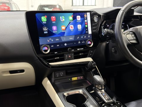Lexus NX 450H PLUS TAKUMI Pan Roof + Mark Levinson Sound 39