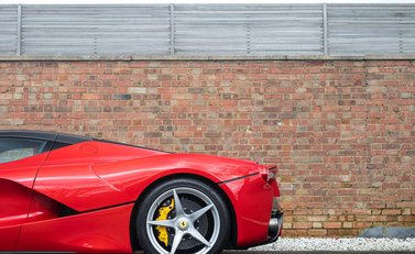 Ferrari LaFerrari 32