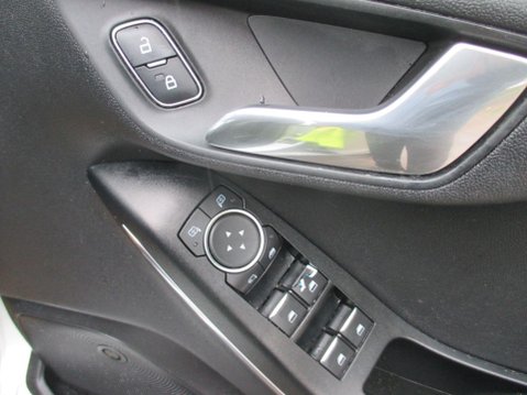 Ford Fiesta 1.0T EcoBoost Titanium X Euro 6 (s/s) 5dr 40