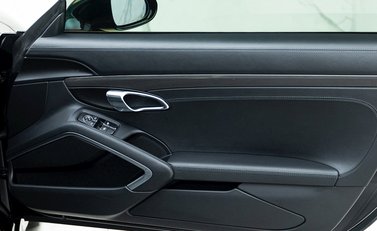 Porsche 911 (991.2) GT3 Touring 21