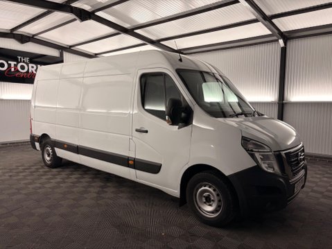 Nissan NV400 2.3 dCi 35 Tekna FWD L3 H2 Euro 6 5dr 30