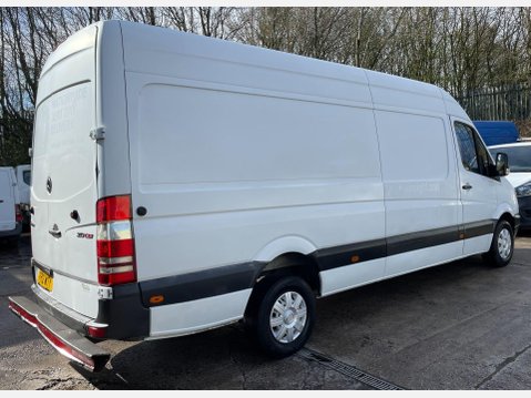 Mercedes-Benz Sprinter 2.1 313 CDi RWD L3 H3 4dr 9