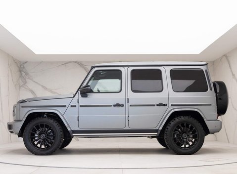 Mercedes-Benz G Series G 350 D 4MATIC AMG LINE PREMIUM 3
