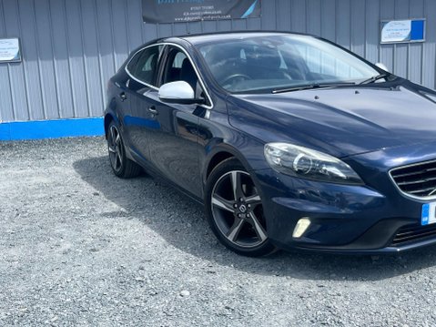 Volvo V40 1.6 D2 R-Design Lux Nav Euro 5 (s/s) 5dr 10