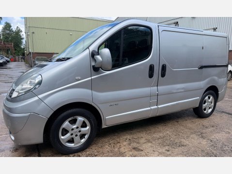 Renault Trafic 2.0 dCi SL27 Sport Panel Van 3dr Diesel Manual L1 H1 (198 g/km, 115 bhp) 4