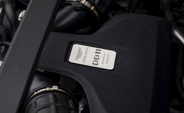 Aston Martin DB11 Volante 28