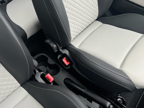 Fiat 500 DOLCEVITA PLUS MHEV 26