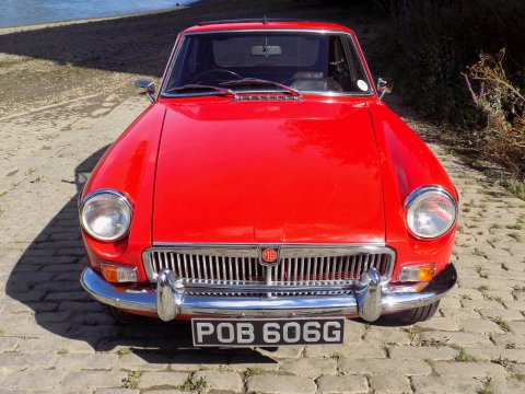 MG B GT 7