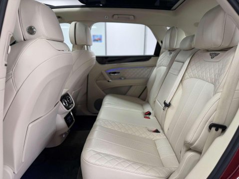 Bentley Bentayga 6.0 W12 SUV 5dr Petrol Auto 4WD Euro 6 (s/s) (608 ps) 33