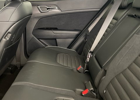 Kia Sportage 1.6 T-GDi HEV GT-LINE S 12