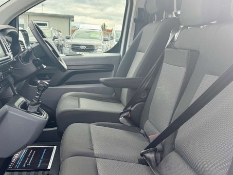 Peugeot Expert 1.5 BlueHDi 1000 Professional Premium Standard Panel Van 6dr Diesel Manual 19
