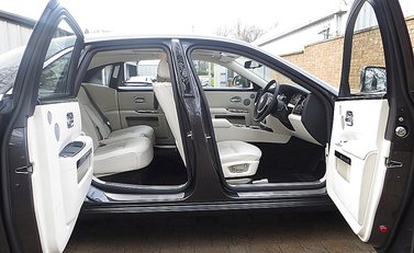 Rolls-Royce Ghost 8