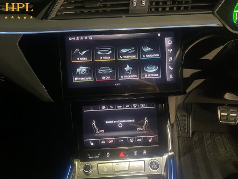 Audi Q8 55 Black Edition SUV 5dr Electric Auto quattro 114kWh (11kW Charger) (408 p 17