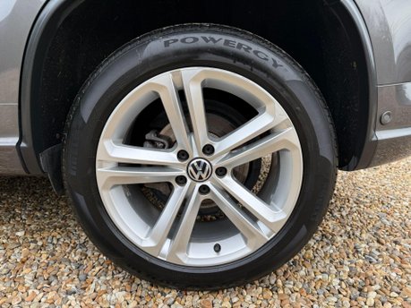 Volkswagen Tiguan 2.0 TDI BlueMotion Tech R-Line 4WD Euro 5 (s/s) 5dr 10