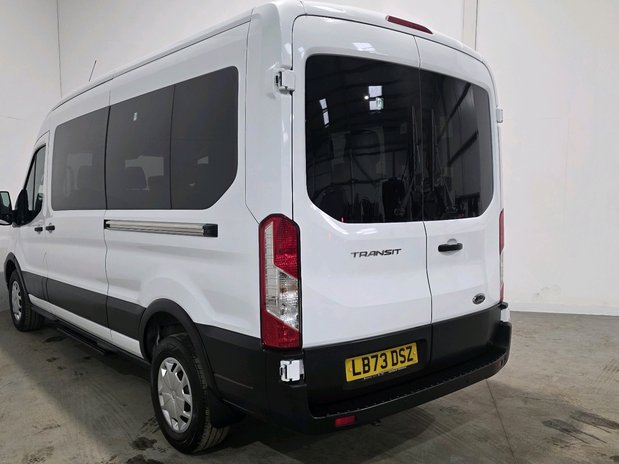 Ford Transit Transit 410 2.0L 130PS H2 14 Seater Trend 2