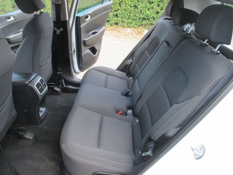 Kia Sportage 1.6 GDi 2 Euro 6 (s/s) 5dr 29