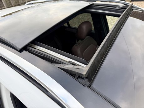 Mercedes-Benz M Class 3.0 ML350 V6 BlueTEC SE (Executive) G-Tronic 4WD Euro 6 (s/s) 5dr 2