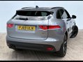 Jaguar F-Pace 2.0 F-PACE Chequered Flag AWD D Auto 4WD 5dr 31