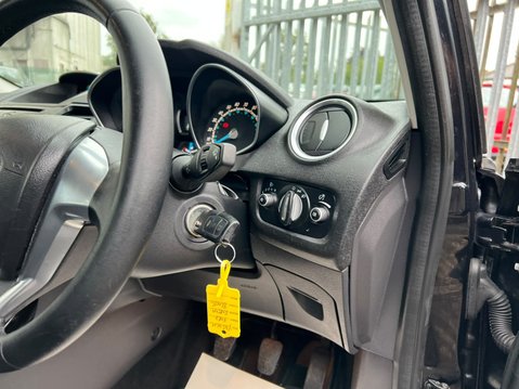 Ford Fiesta ZETEC 39