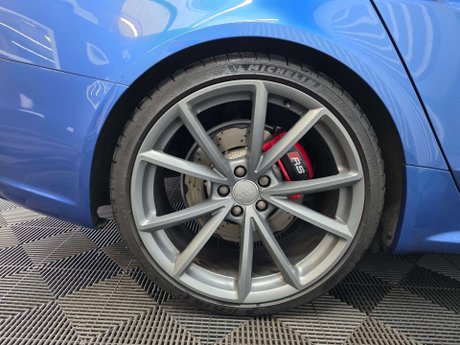 Audi RS4 4.2 FSI V8 Estate 5dr Petrol S Tronic quattro Euro 5 (450 ps) 33