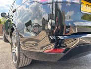 Land Rover Discovery D300 Commercial Dynamic HSE 25