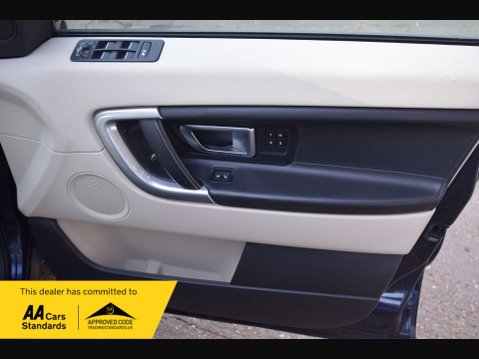 Land Rover Discovery Sport 2.0 Discovery Sport Luxury HSE TD4 Auto 4WD 5dr 35